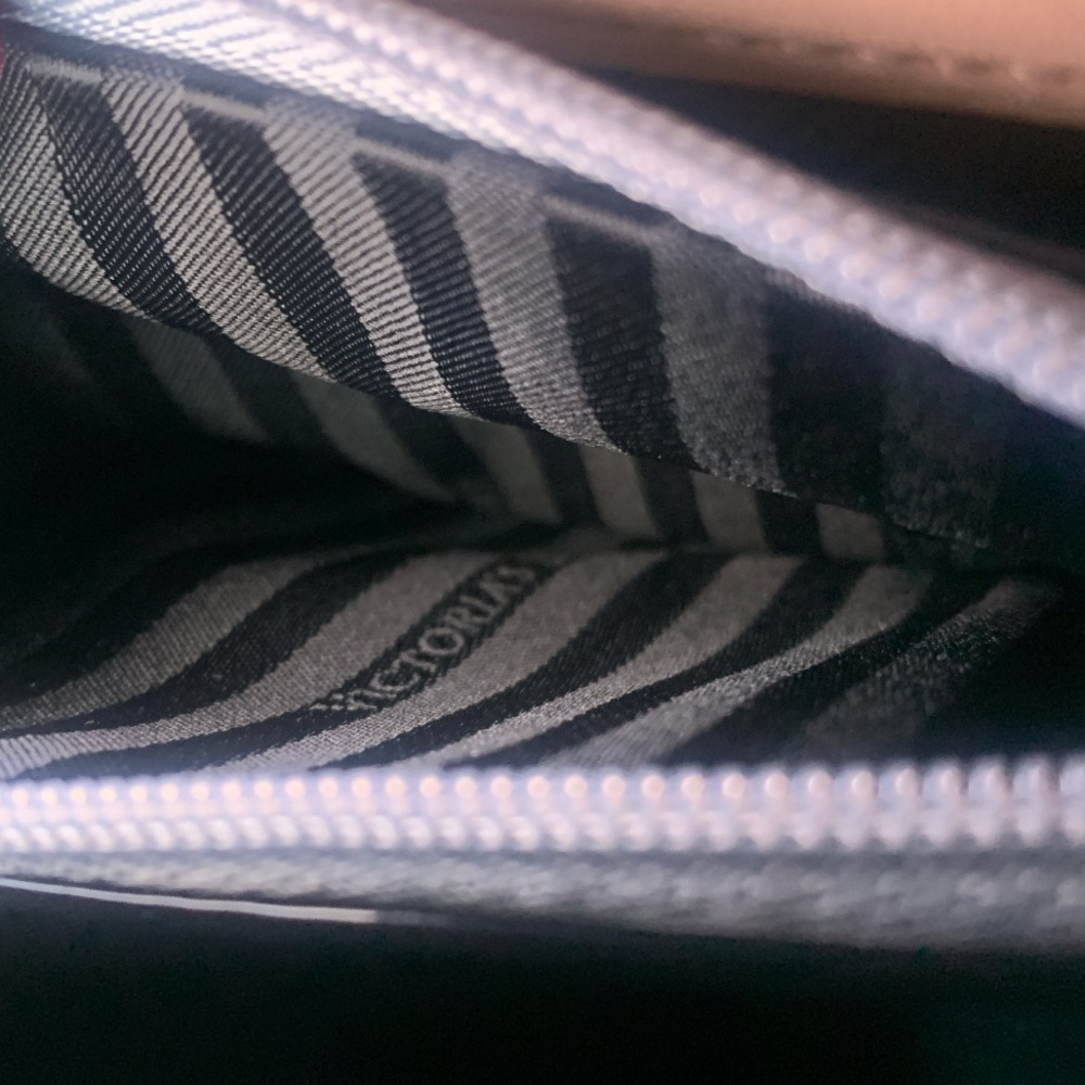 Victoria’s Secret The Victoria Tech Wristlet Wallet
